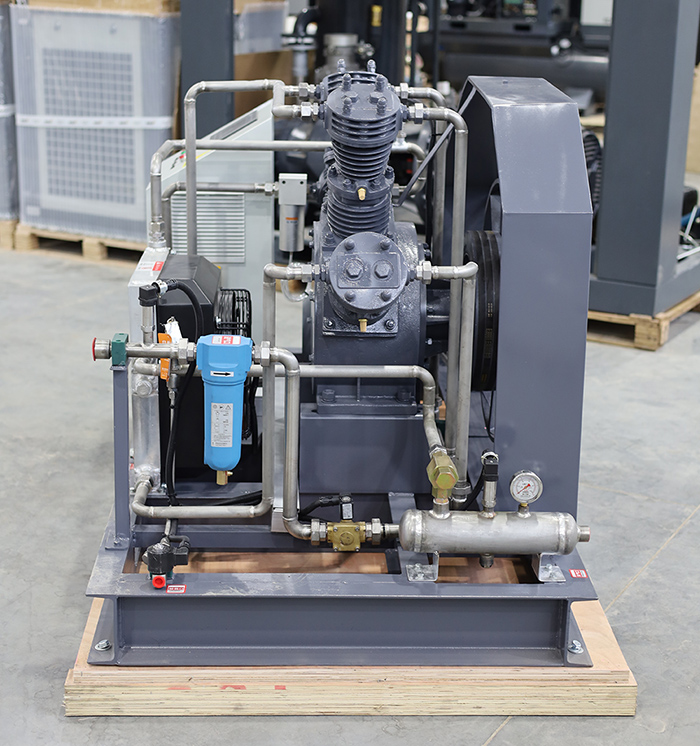 Безмасляный бустер ENGER NSW-3.0/10-40 OF